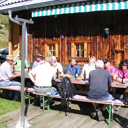 Landgasthof Dorferwirt *