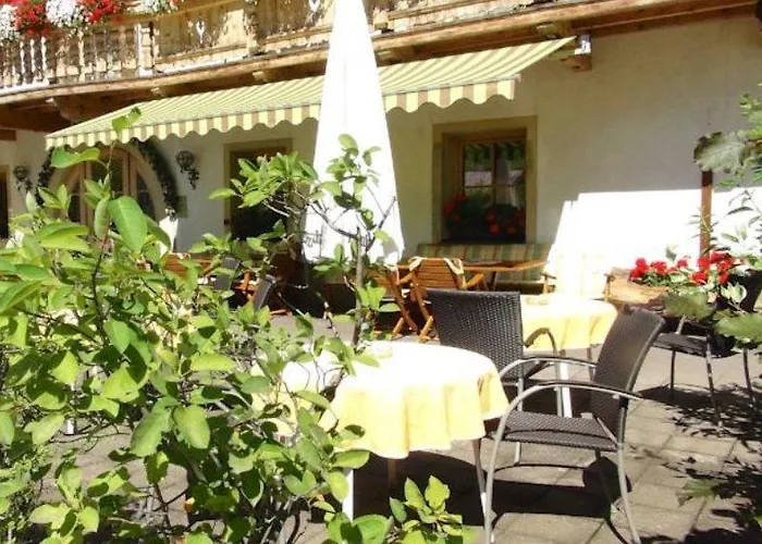 多尔弗威尔特兰德宾馆 奥伯劳