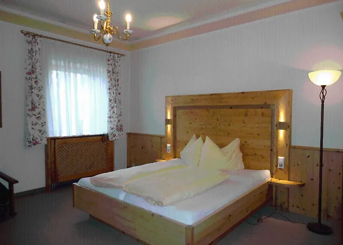 Landgasthof Dorferwirt *