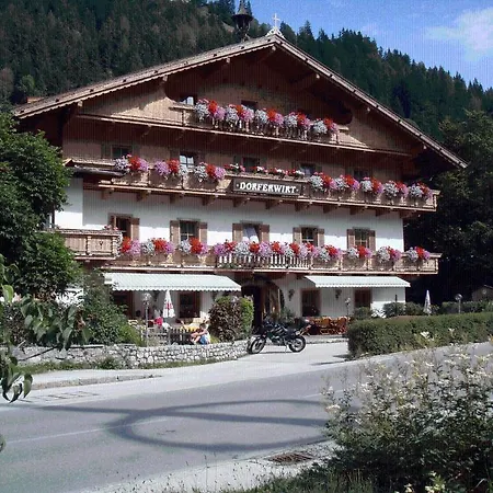 Landgasthof Dorferwirt オーバーアウ