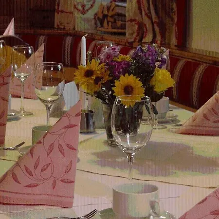 Landgasthof Dorferwirt * オーバーアウ