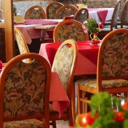 Landgasthof Dorferwirt オーバーアウ